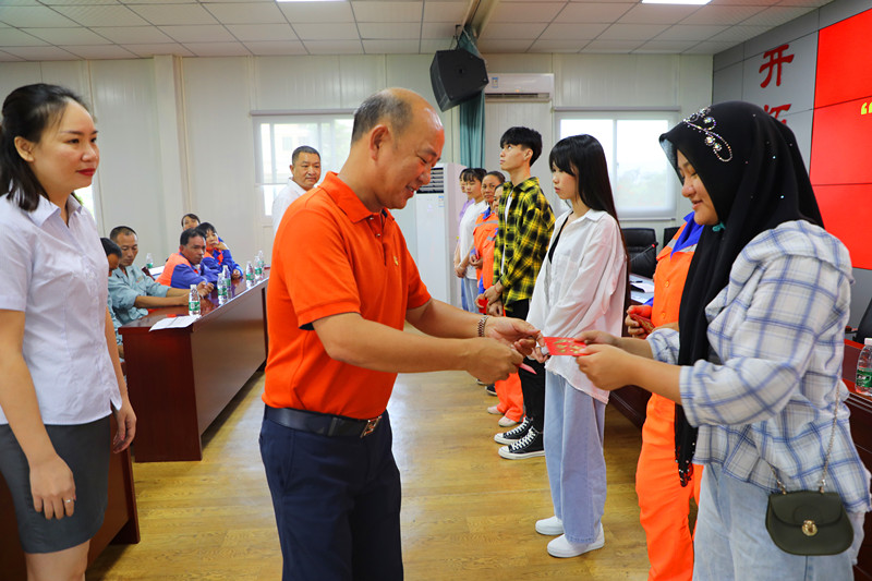 “金秋助學，圓夢明佳！”明佳集團黨支部及工會組織開展愛心助學活動！